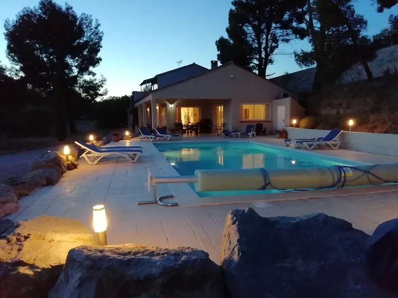 Secluded, Exclusive spacious villa with private heated pool, full air-con, Wi-Fi