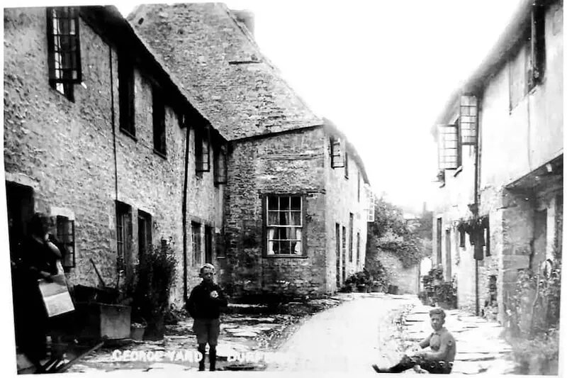 Beautiful Historic High Street Cottage in Burford