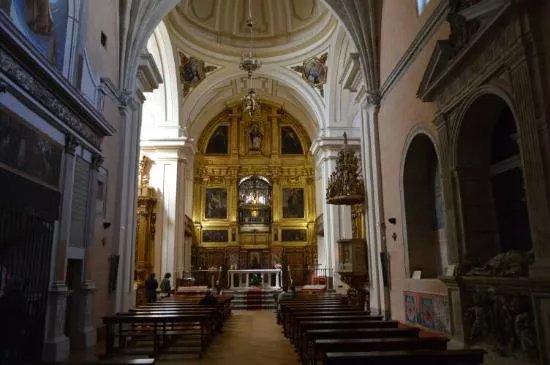 Iglesia de la Anunciacion y Sepulcro de Sta Teresa