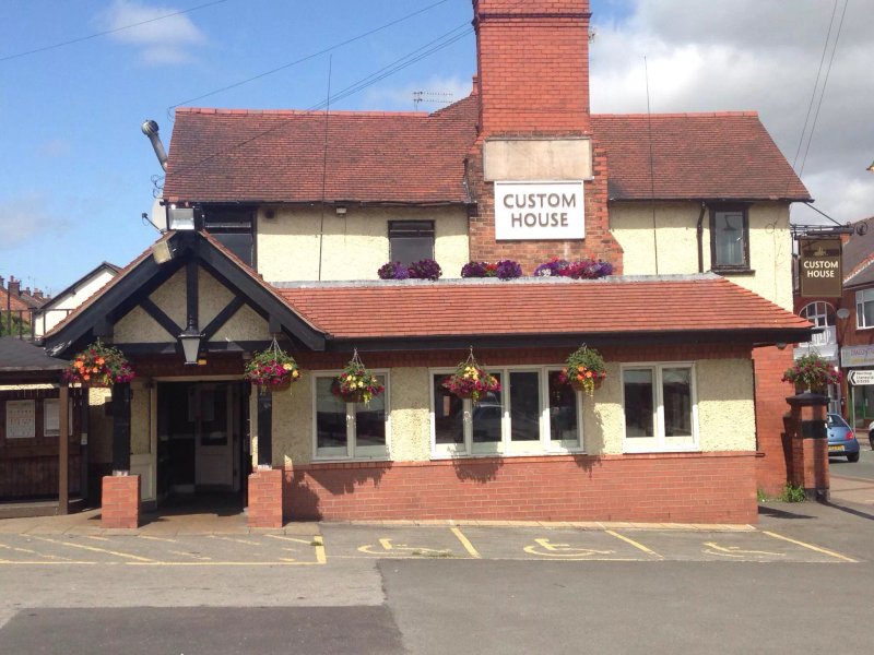 Custom House Hotel