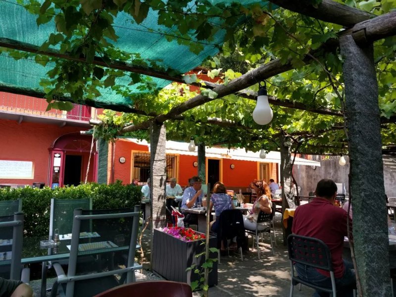 Grotto Serta