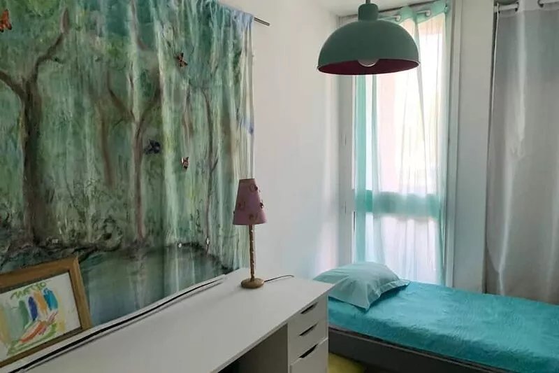 Beautiful apartment of 110m2, terrace overlooking the port, 3 bedrooms