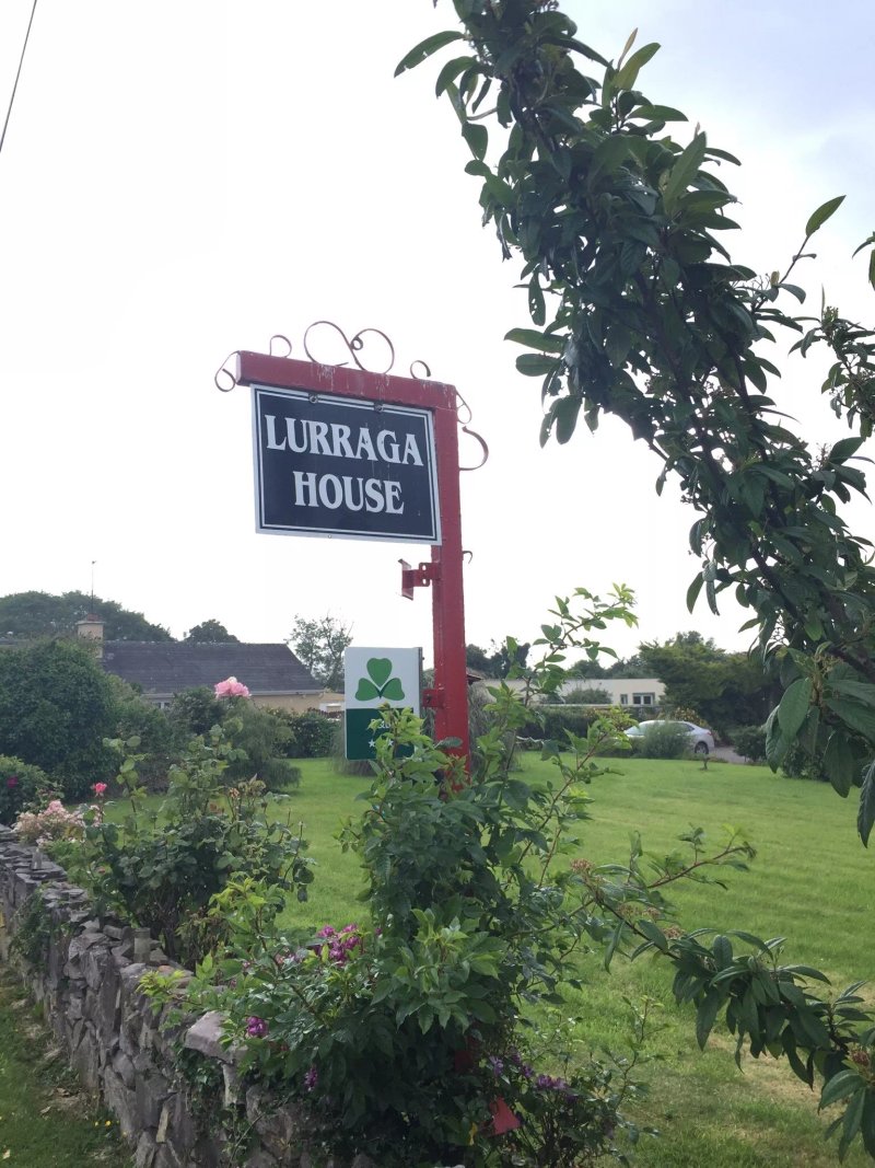 Lurraga House Bed & Breakfast