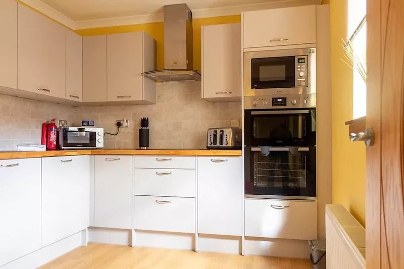 Refreshing Modern Apartment in Tillicoultry