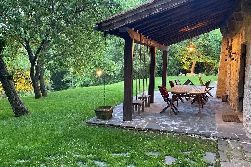Beautiful stone country villa in the hills