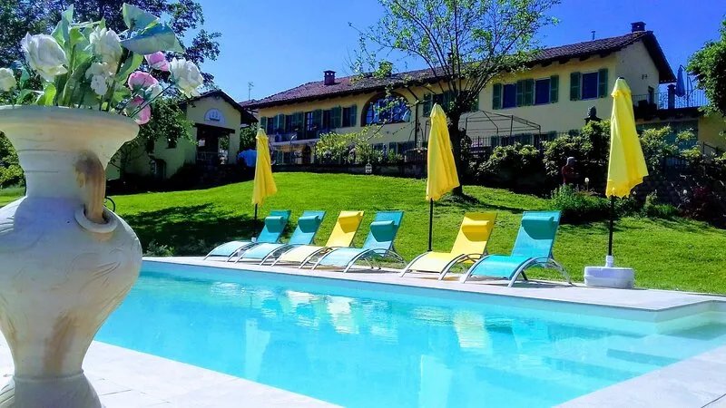 Villa "Piemonte" Pool & Whirlpool, AC, WLAN, BBQ, Slow Food & Peace❣