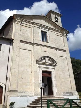 Santuario Madonna Dei Bisognosi