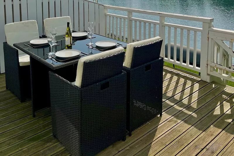 Grange Lodge · Cotswolds Lakeside - Spring Lake
