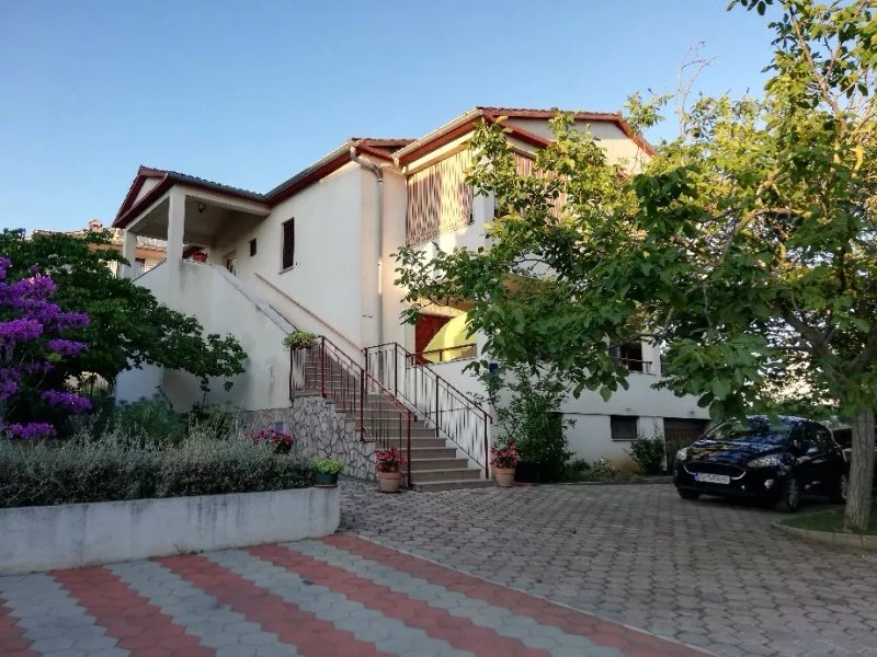 Rooms and Apartment Sanja