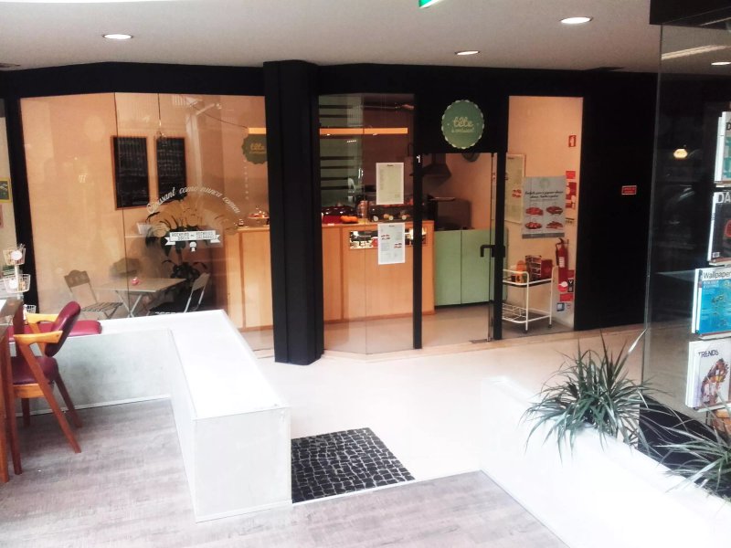 Tete a Croissant Galerias Lumiere