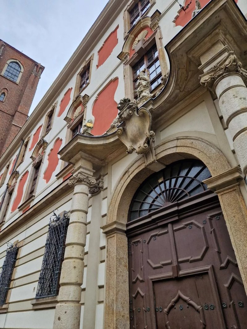 4/ 4 Swietej Jadwigi Library Building
