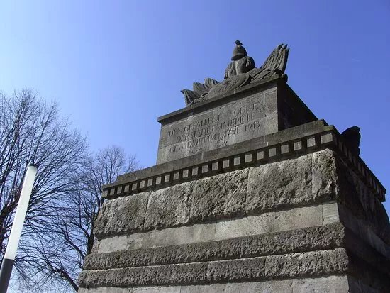 Kriegerdenkmal