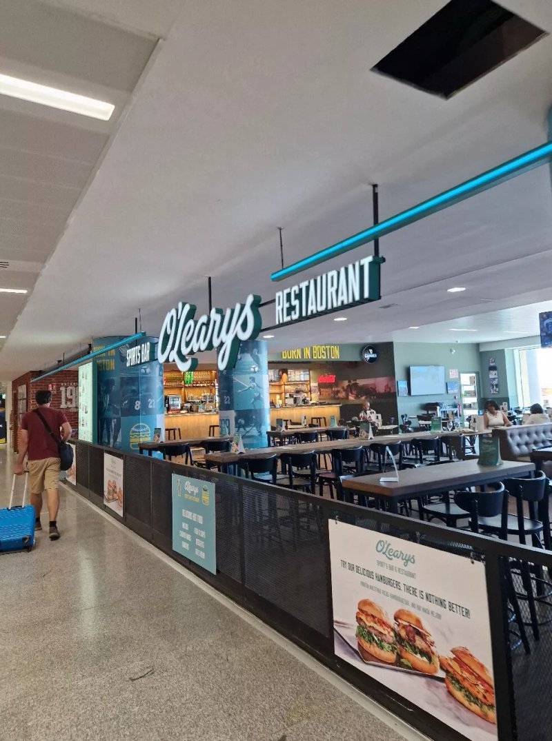 O'learys Bar -seville Airport