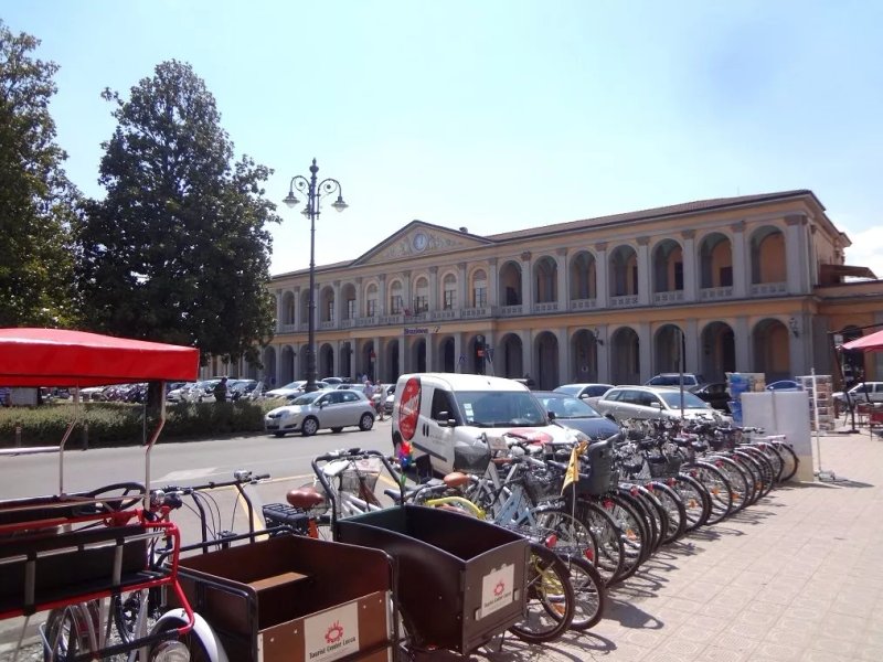 Bar Stazione Lucca Di Maurone SRL