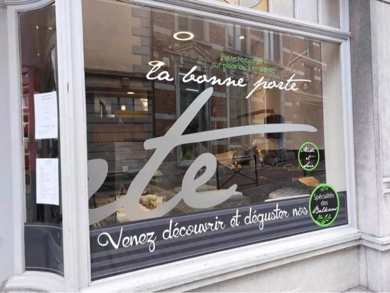 La Bonne Porte