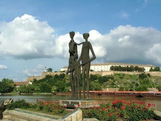 Monument to the Victims of the Raid