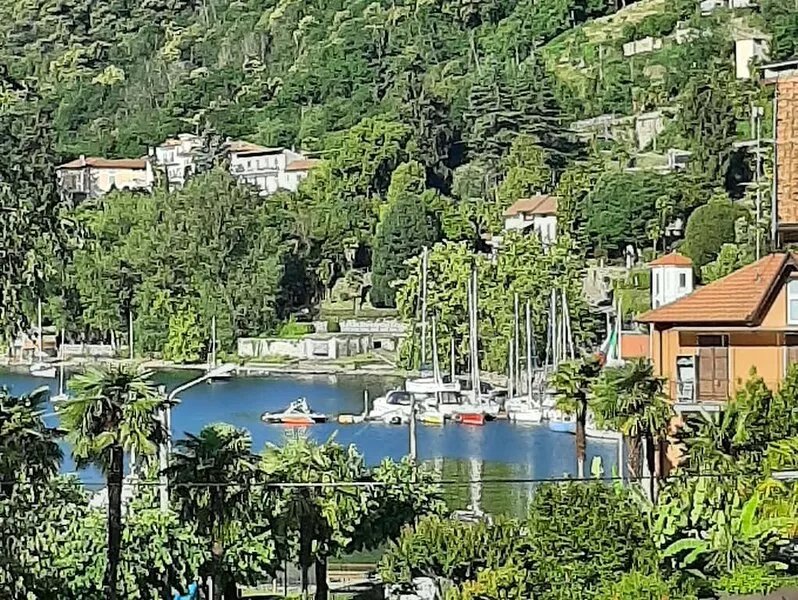 Near Stresa, Lesa apartment with lake view terrace. Ideal for families. WI-FI