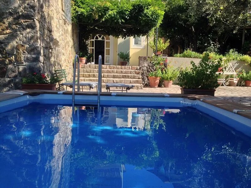 Villa with Saracen Tower and swimming pool sea view near Sorrento