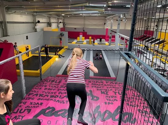 Park Trampolin Parabola