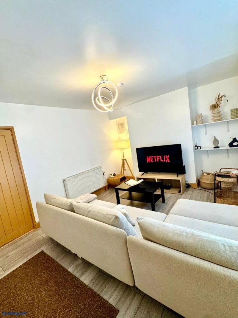 The Maison - Cozy Home Stay