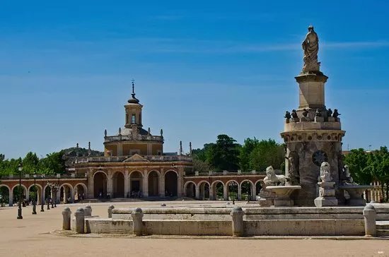 Fuente de la Mariblanca