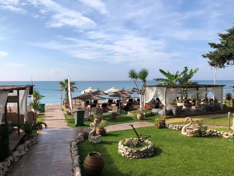 Taverna to Ionio