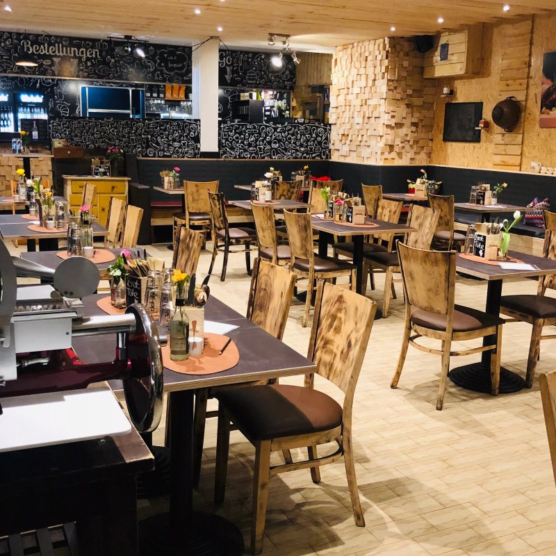 Season Family Bistro