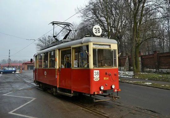 Tram line 38