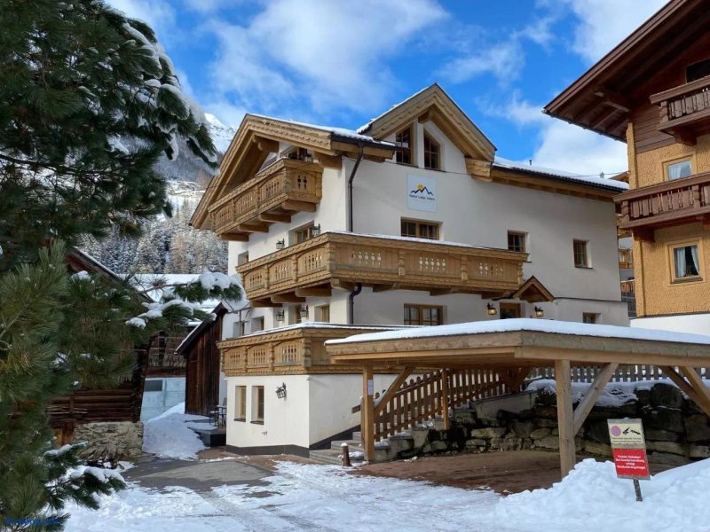 Alpine Lodge Solden - Chalet & Apartment