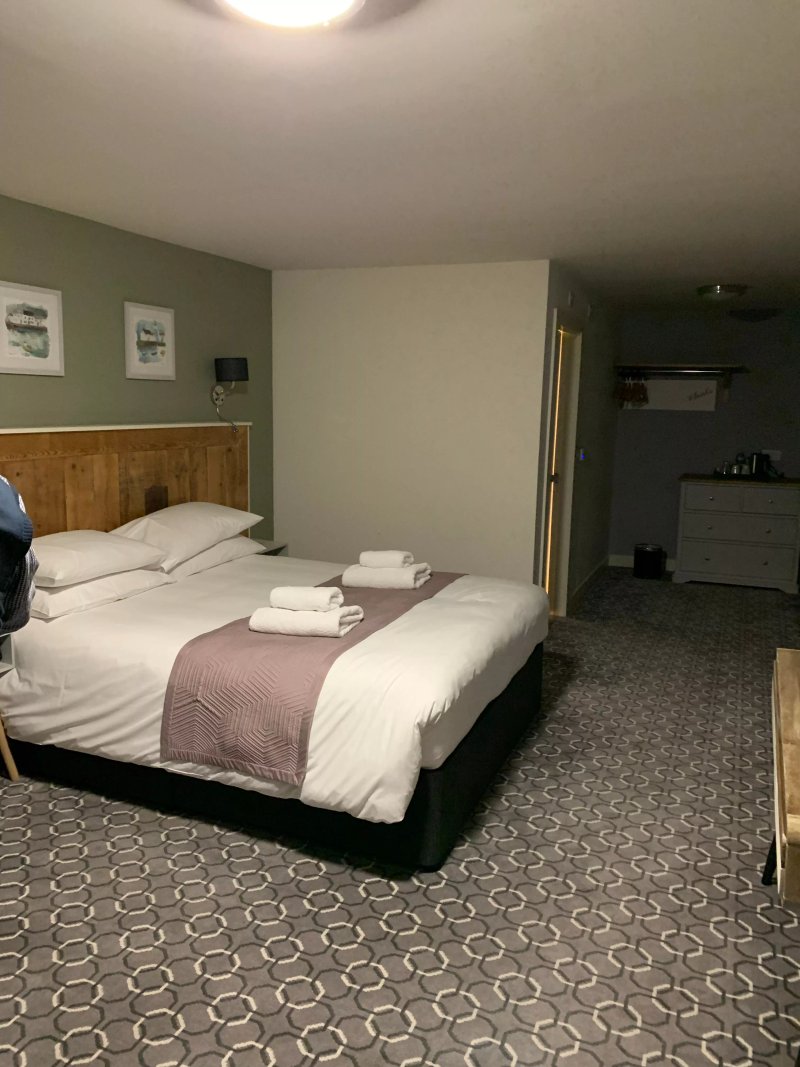 Rooms At 73