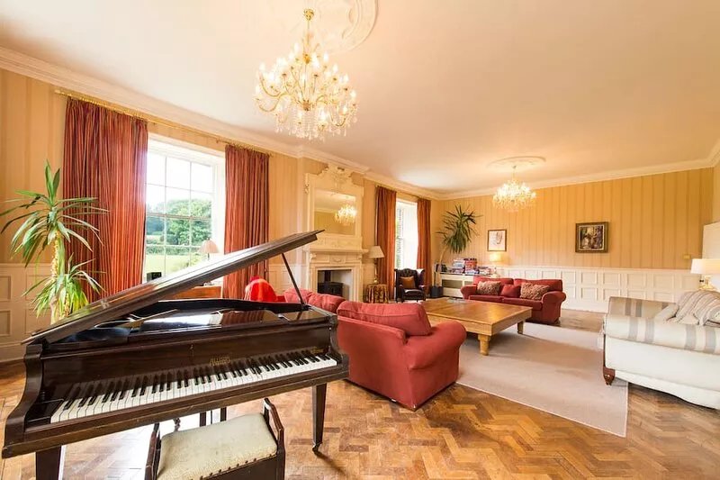17th Century, Grade II* listed with Country and Sea Views, optional hot tub