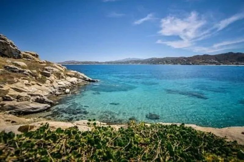 Villa Bougainvillia close to the beach - sleeps 9 Traditional villa with pool