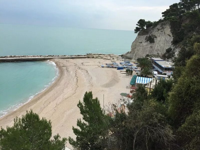 Stunning Town Villa, Breathtaking Views, Pretty Garden near Medieval Piazza