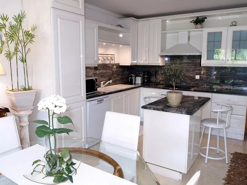 Apartment in residence the Lido calm secure clim swimming pool parking Bord Mer