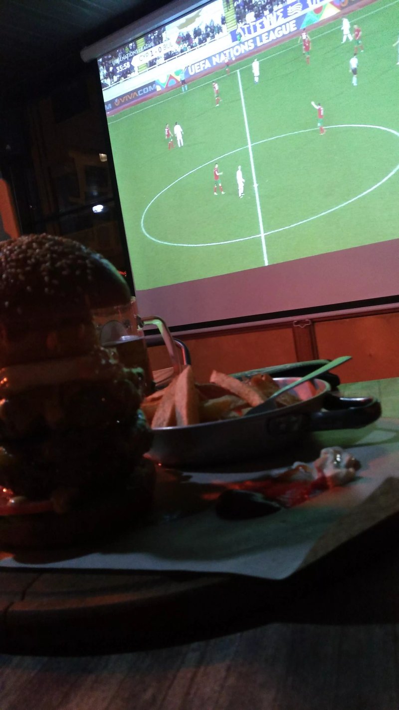 CARGO food bar