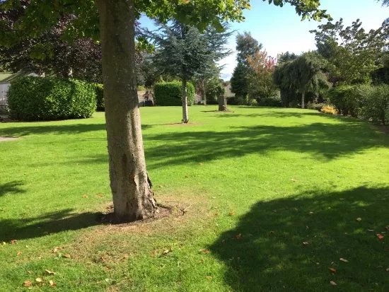 Haig Memorial Gardens, War Memorial Gate, and War Memorial