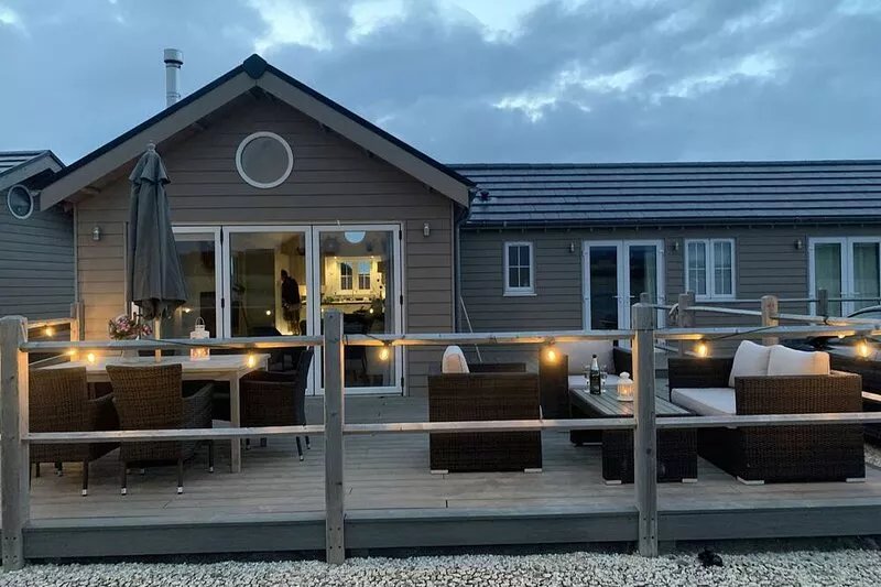 Seahorse Lodge -  a meadow lodge that sleeps 6 guests  in 3 bedrooms