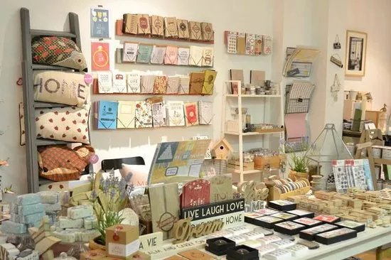 Maow Studio & Shop