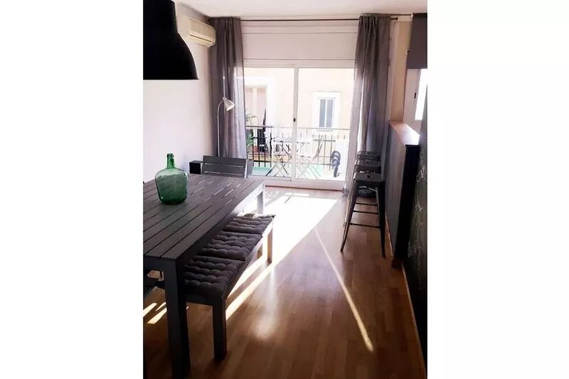 MODERN APARTMENT IN THE CENTER