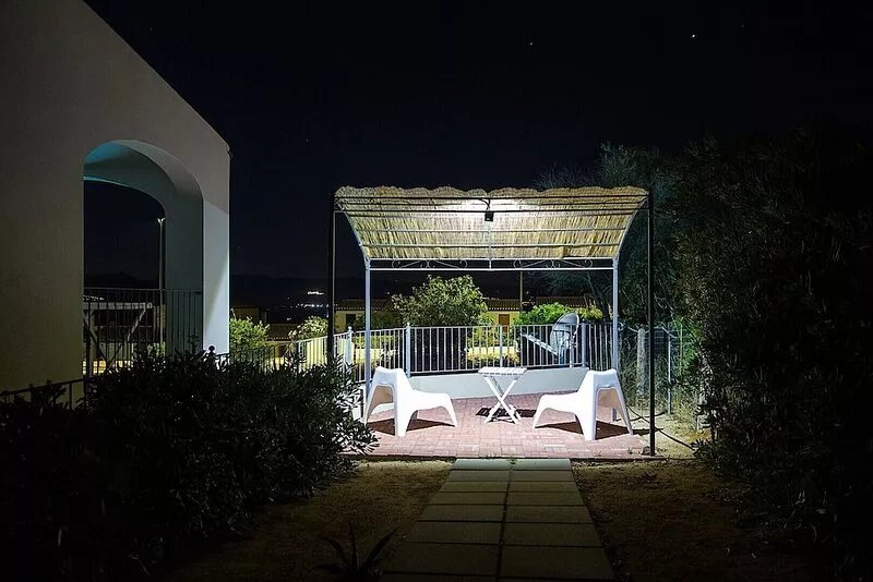 Two-room apartment on the upper level of the ground floor, garden 4 beds.