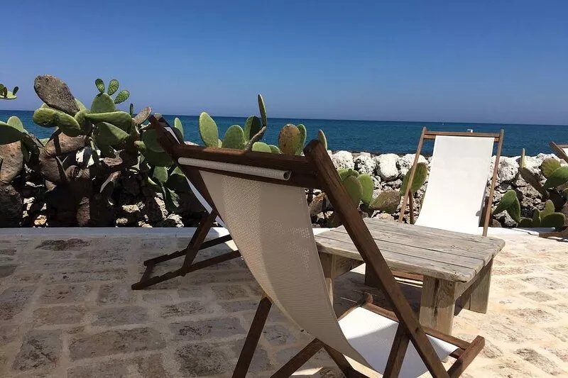 Stunning Castle style Villa, private 15 x 7m pool, stunning gardens,  in town
