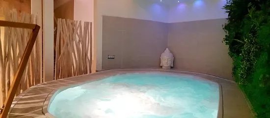 Au Lagon Spa