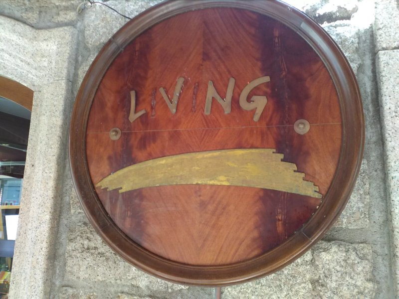 Living Club Cafe