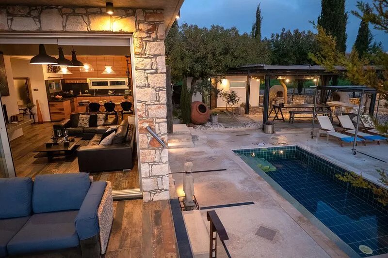 Secluded Villa with Private Pool and stunning views of the Coral Bay coastline