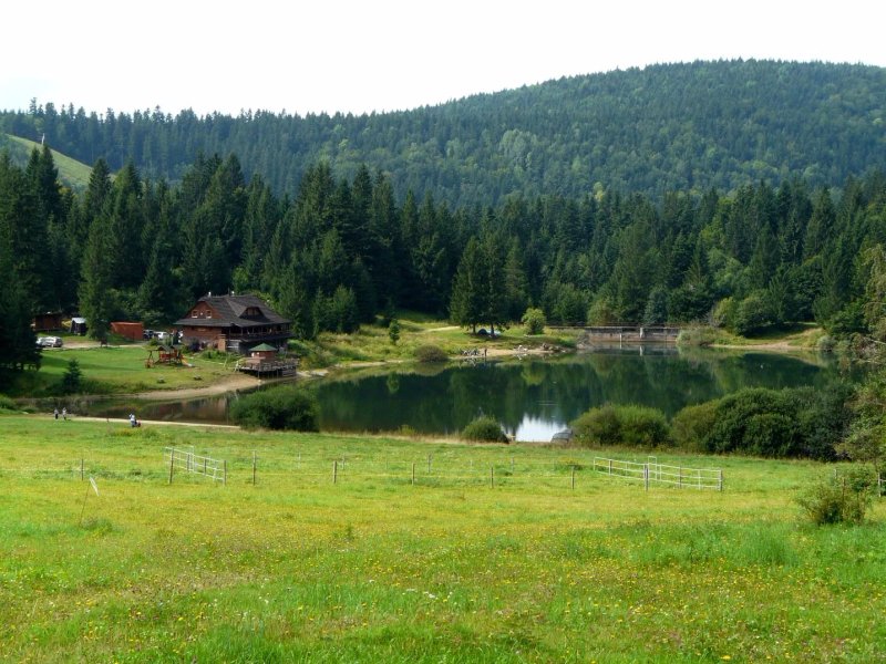 Koliba pri jazere
