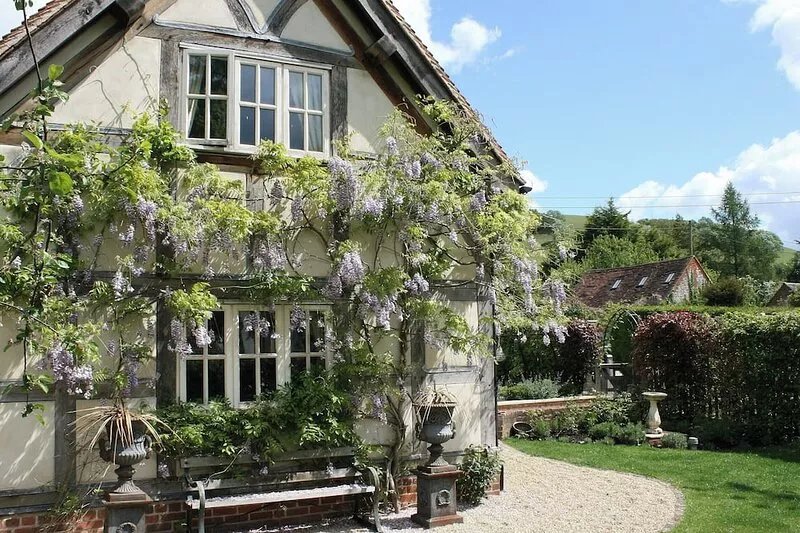 1 bedroom accommodation in Turville, near Henley-on-Thames