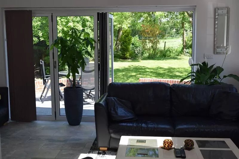 Ashfield Lodge 1 bed. Beautiful Location.  Nr Buckingham and Milton Keynes
