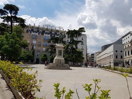 Plaza de las Cortes