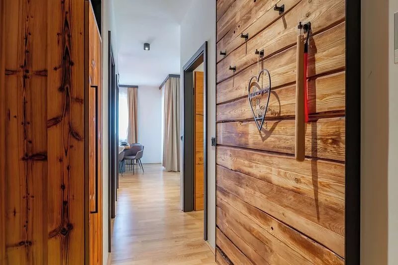 Stylish apartment with a sauna next to the slope