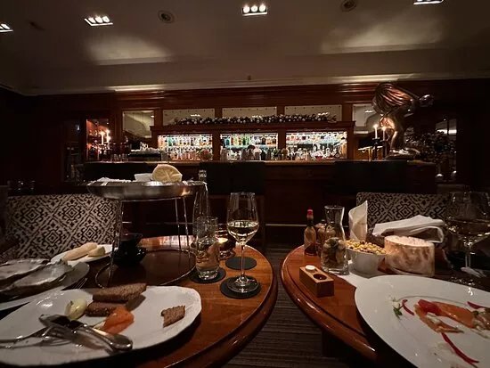 Bellevue Bar & Le Fumoir